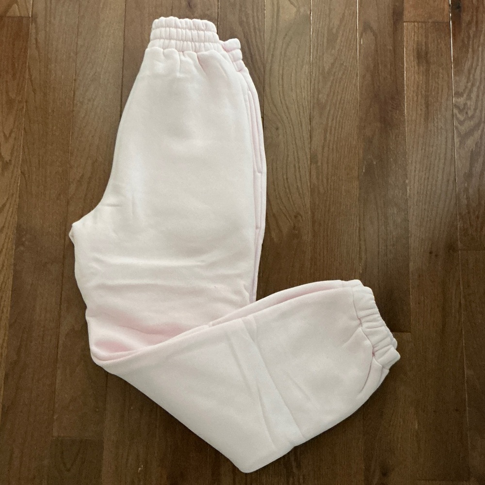 Comfrt Minimalist Sweatpants - Pale Pink - Small - Picture 3 of 8